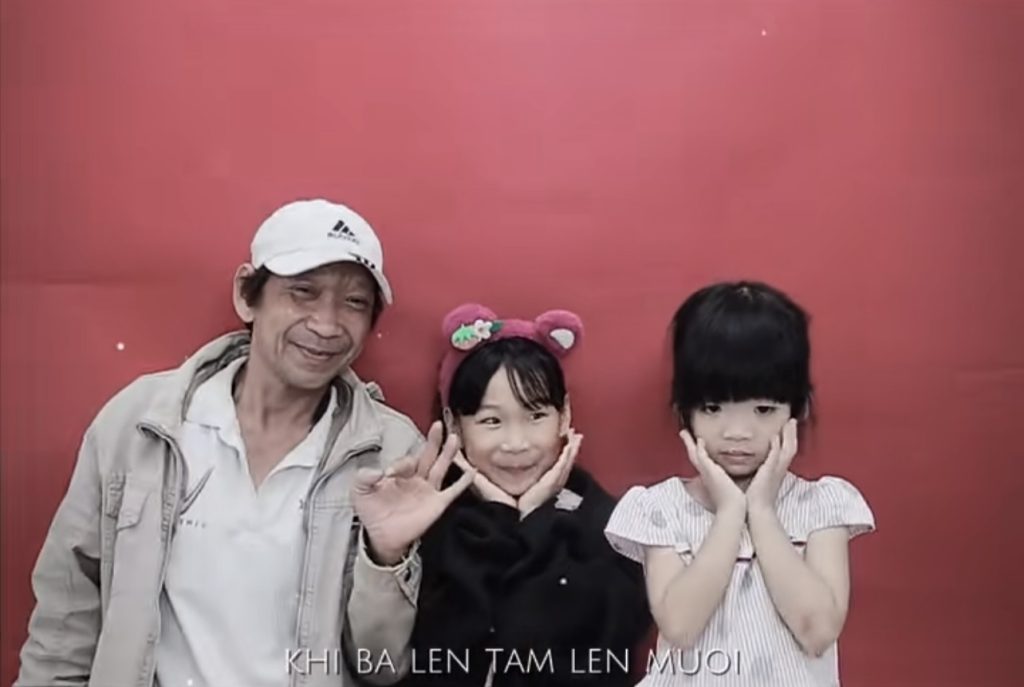 Ba cha con lần đâu chụp photoboot "đốn tym" dân mạng