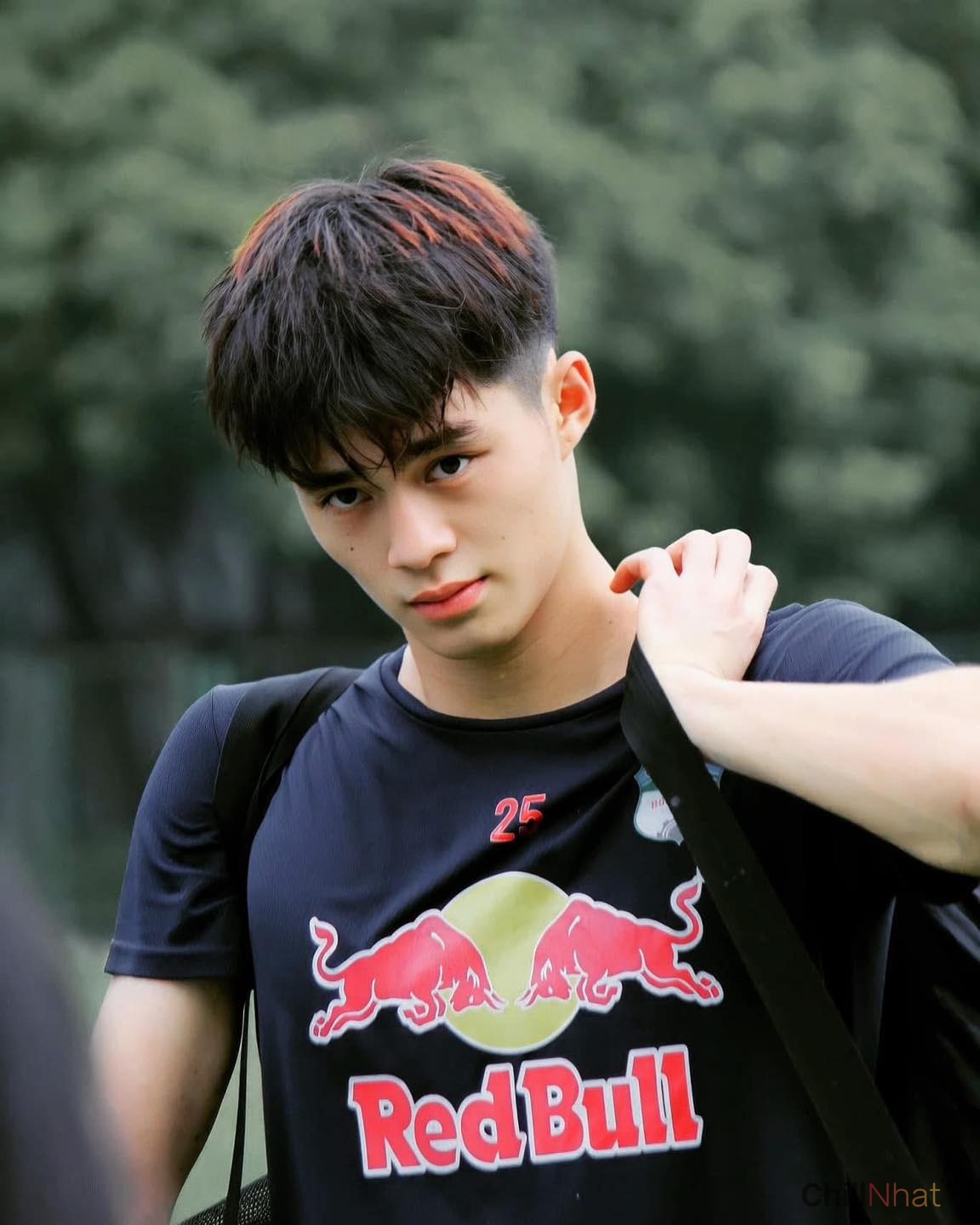 Ngoại hình điển trai đốn tim cư dân mạng.