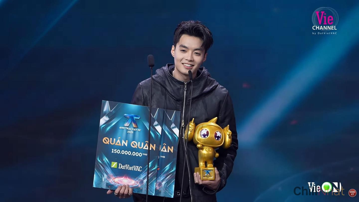 Nam rapper có bài phát biểu cực kỳ xúc động khi nhận giải. 