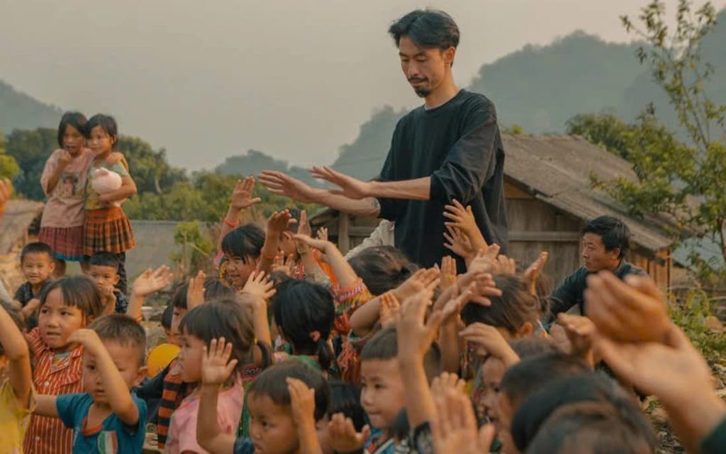 Ca sĩ Đen Vâu lên tiếng v ề lùm xùm dự án nuôi em