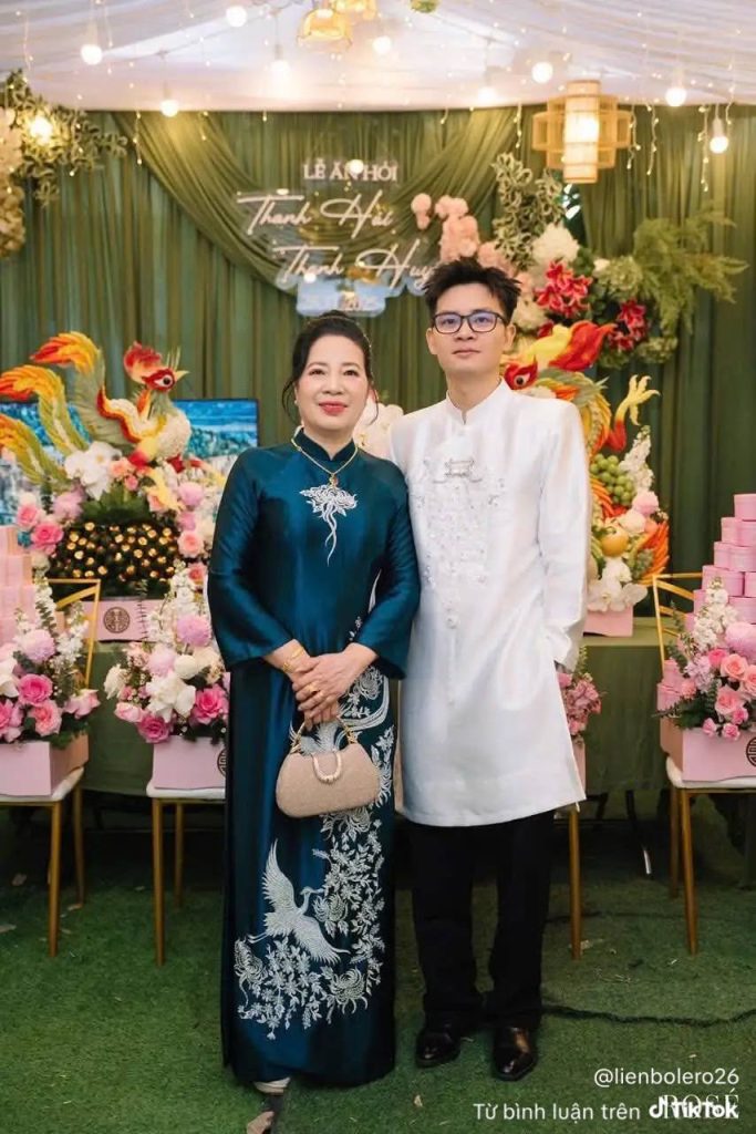 Chồng của Nắng sở hữu vẻ ngoài điển trai