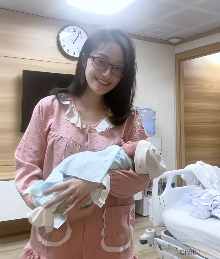 Đào Lê Phương Hoa sinh con đầu lòng