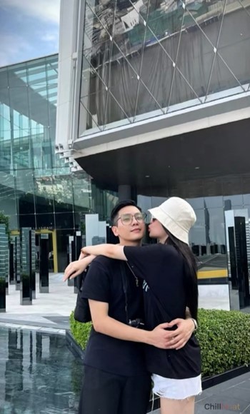 Quân A.P và Khanh Lê đi du lịch