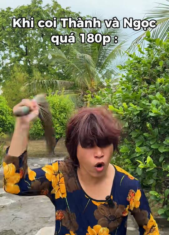 Những màn hóa thân độc đáo khiến cụm từ ngày càng hot. 