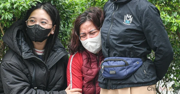 Tiểu thương khóc nức nở vì mất trắng