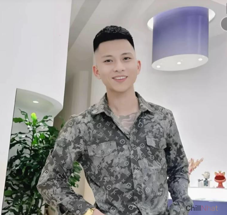 Tiktoker Long Tổng (Vàng Văn Ánh)